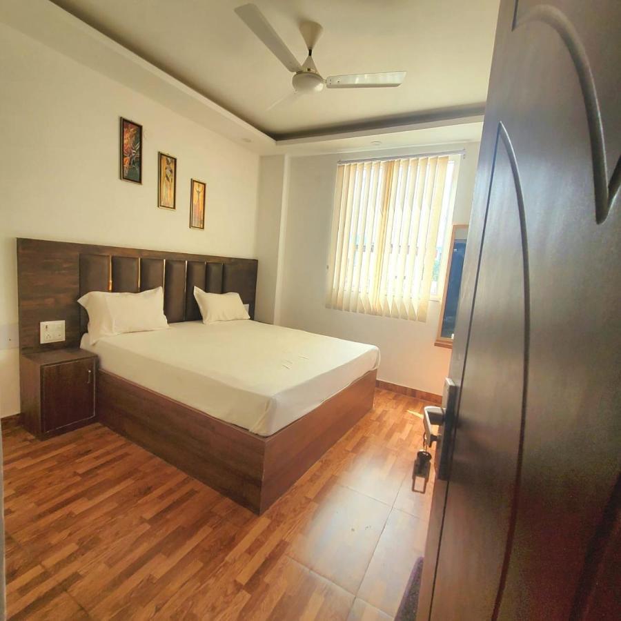 Vedantam Hotel Haridvár Kültér fotó